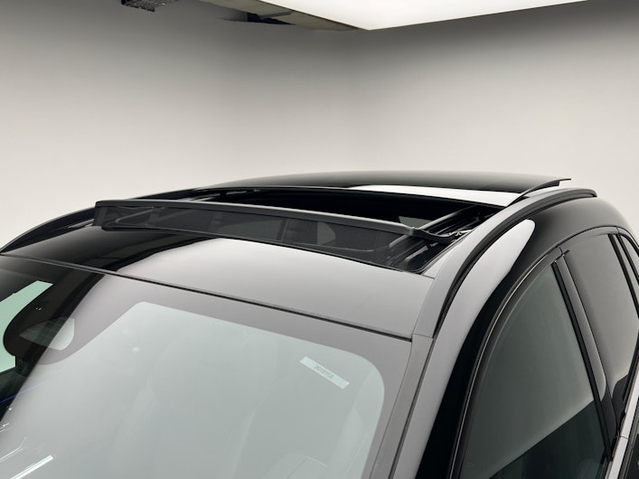 Vehicle image MERCEDES-BENZ GLA 200