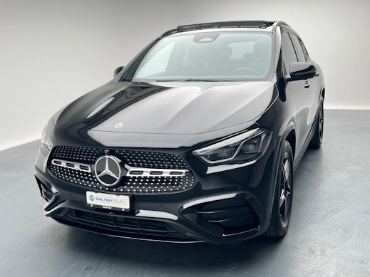 MERCEDES-BENZ GLA 200 AMG Line 1