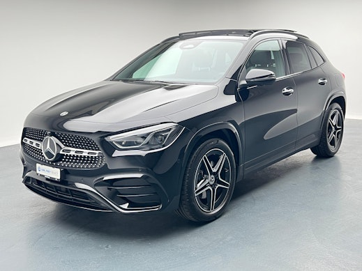 MERCEDES-BENZ GLA 200 AMG Line 0