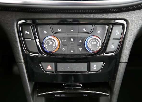 Vehicle image 6 Vehicle image 6