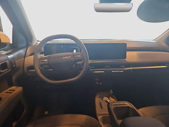 Vehicle image 6 Vehicle image 6