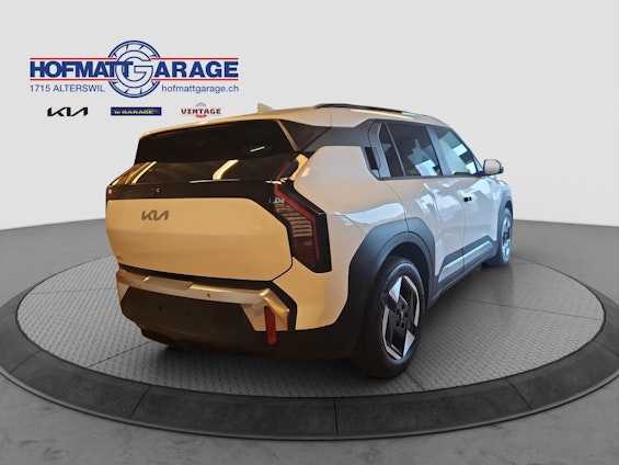 Vehicle image 2 Vehicle image 2