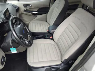 FORD Tourneo Connect 1.5 EcoBlue 120 Titanium