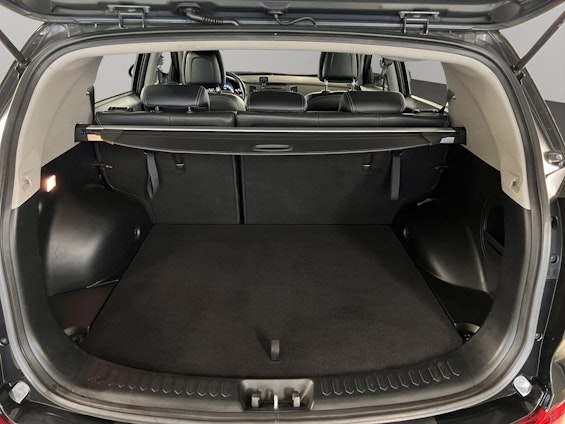 Vehicle image 13 Vehicle image 13