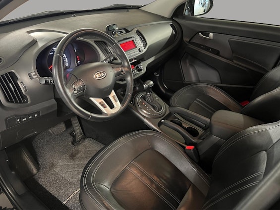 Vehicle image 5 Vehicle image 5