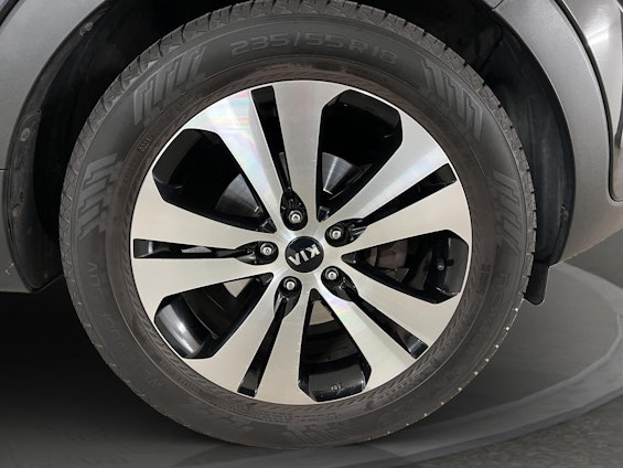 Vehicle image 14 Vehicle image 14