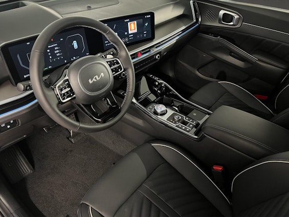 Vehicle image 5 Vehicle image 5