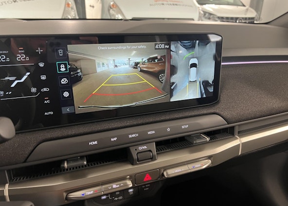 Vehicle image 9 Vehicle image 9