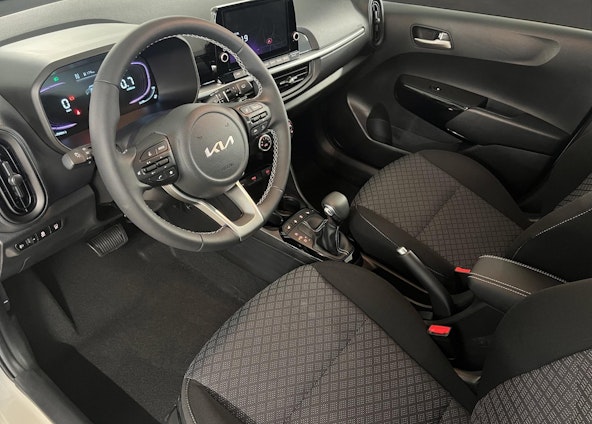 Vehicle image 5 Vehicle image 5