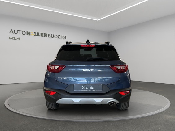 Vehicle image 4 Vehicle image 4