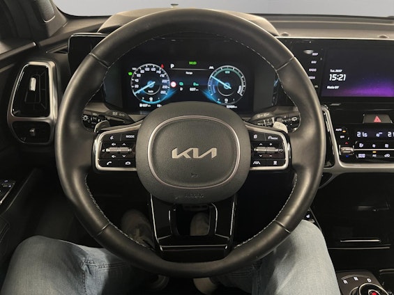 Vehicle image 6 Vehicle image 6