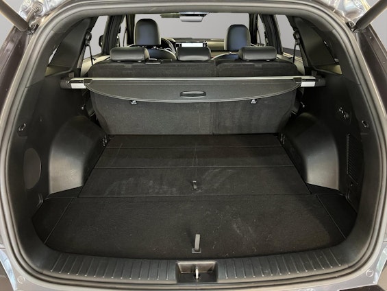 Vehicle image 14 Vehicle image 14