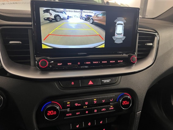 Vehicle image 9 Vehicle image 9