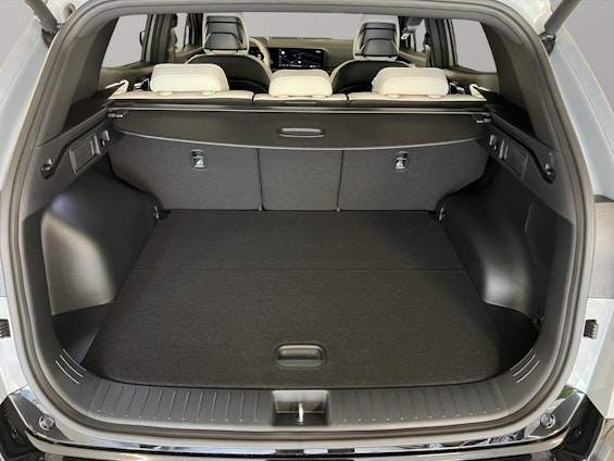 Vehicle image 14 Vehicle image 14