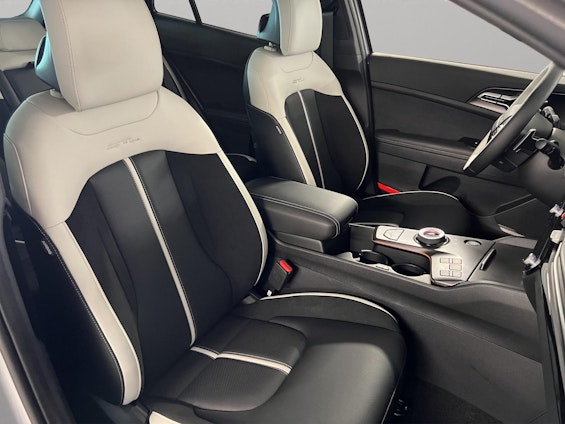 image du véhicule 13 image du véhicule 13