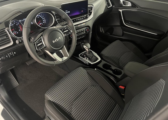 Vehicle image 5 Vehicle image 5