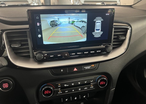 Vehicle image 9 Vehicle image 9