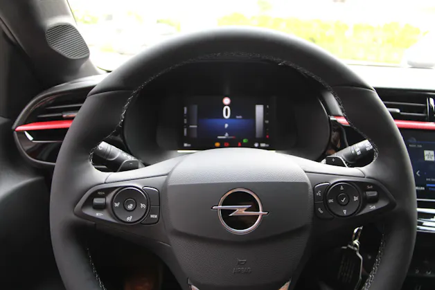 Opel Corsa 1.2 T Hybrid Edition
