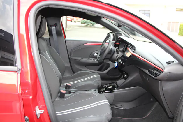Opel Corsa 1.2 T Hybrid Edition
