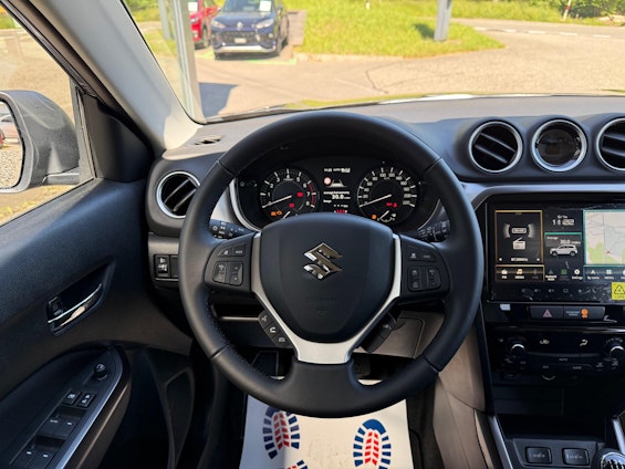 Vehicle image 11 Vehicle image 11