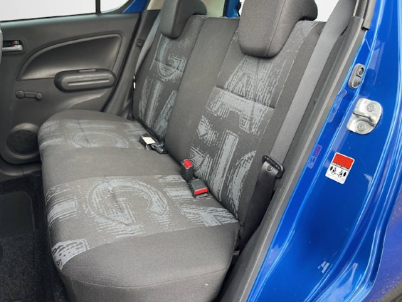 Vehicle image 14