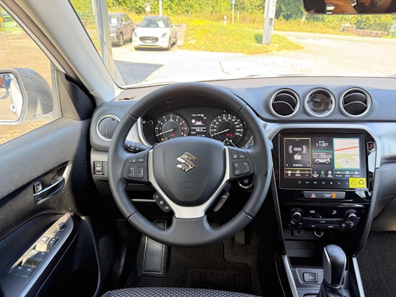 Vehicle image 11 Vehicle image 11