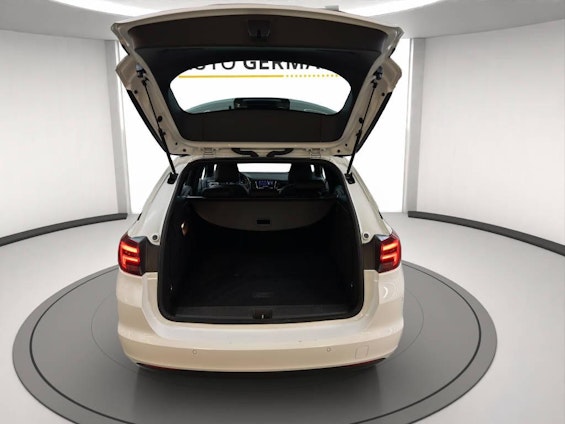 Vehicle image 13 Vehicle image 13