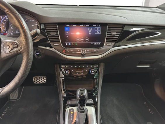 Vehicle image 12 Vehicle image 12