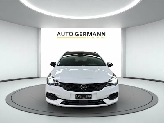 Vehicle image 4 Vehicle image 4