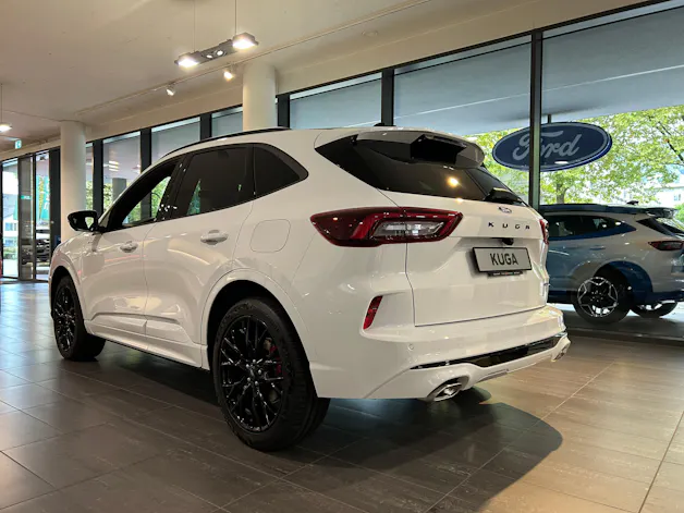 Ford Kuga 2.5 PHEV ST-Line X FWD