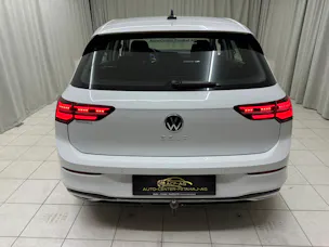 VW Golf 1.5 TSI ACT First Edition