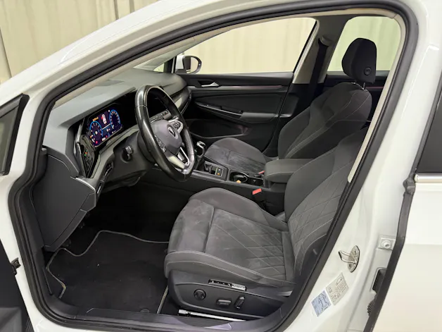 VW Golf 1.5 TSI ACT First Edition