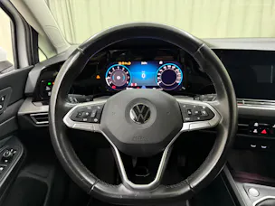 VW Golf 1.5 TSI ACT First Edition
