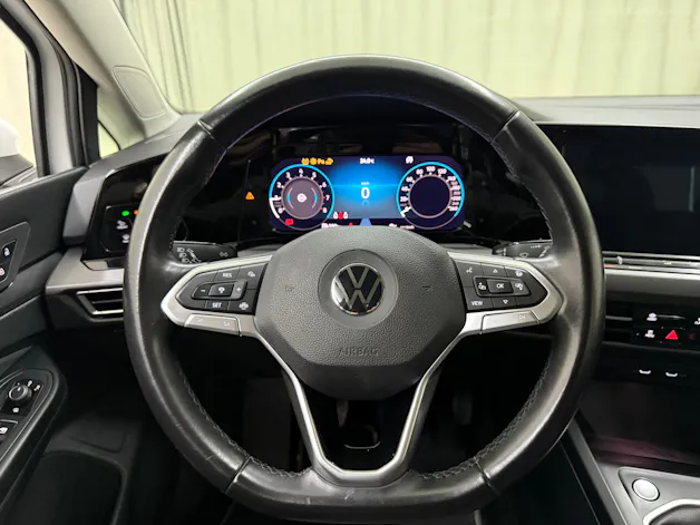 VW Golf 1.5 TSI ACT First Edition