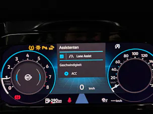 VW Golf 1.5 TSI ACT First Edition