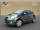 First vehicle image