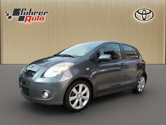 First vehicle image