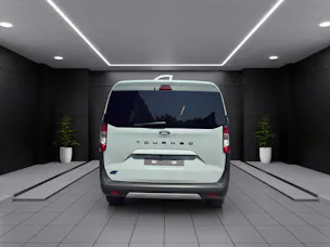 Ford E-Tourneo Courier ACTIVE