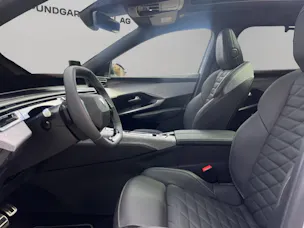 Peugeot 5008 GT e-Launch Edition AWD