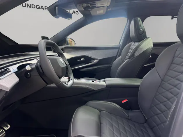 Peugeot 5008 GT e-Launch Edition AWD