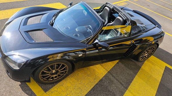 Vehicle image 22