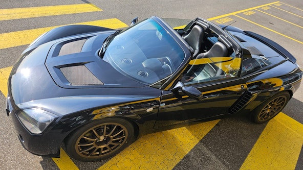 Vehicle image 23