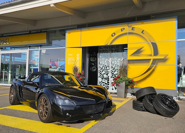 First vehicle image First vehicle image