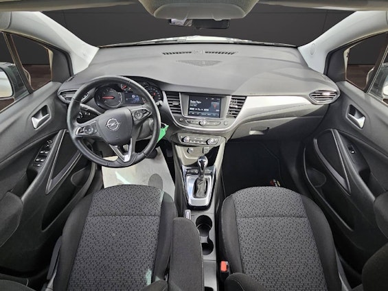 Vehicle image 4 Vehicle image 4