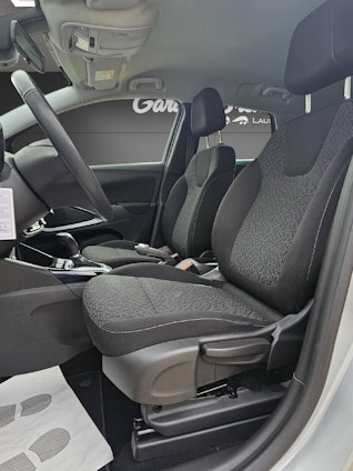 Vehicle image 2 Vehicle image 2