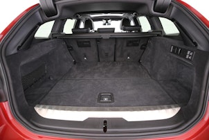 Vehicle image BMW 330e xDrive SAG Touring