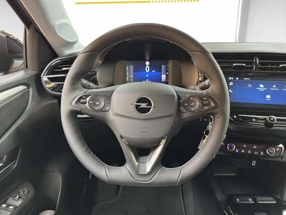 Vehicle image 25 Vehicle image 25