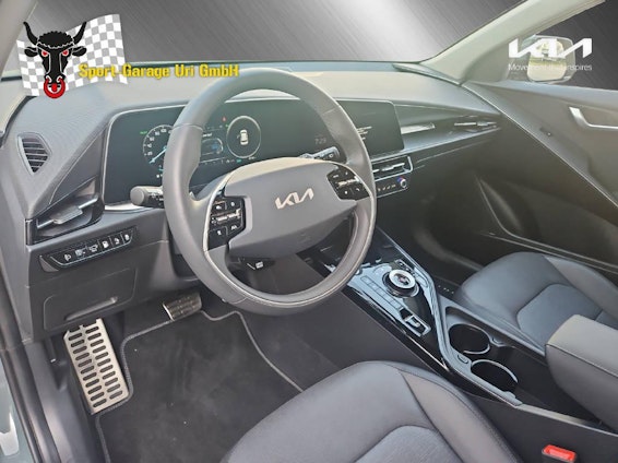 Vehicle image 8 Vehicle image 8