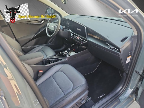 Vehicle image 11 Vehicle image 11