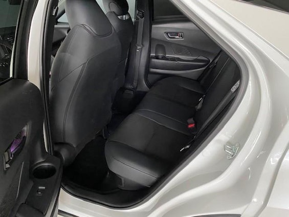 Vehicle image 10 Vehicle image 10